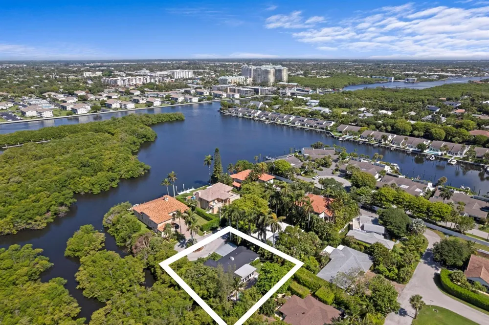 35 Anna Street Ocean Ridge, FL 33435