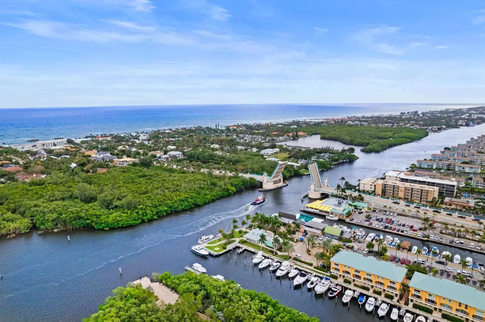 35 Anna Street Ocean Ridge, FL 33435