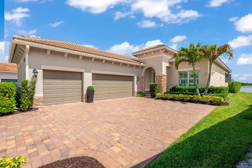 11983 SW Vano Way Port St. Lucie, FL 34987