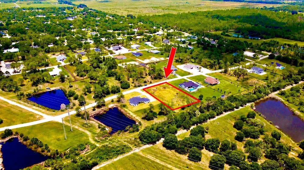 10627 Lighter Wood Lane Fort Pierce, FL 34945