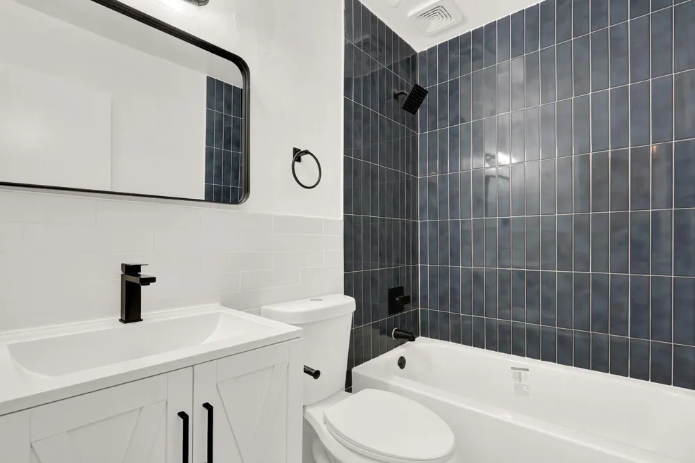 2701 Avenue E Riviera Beach, FL 33404