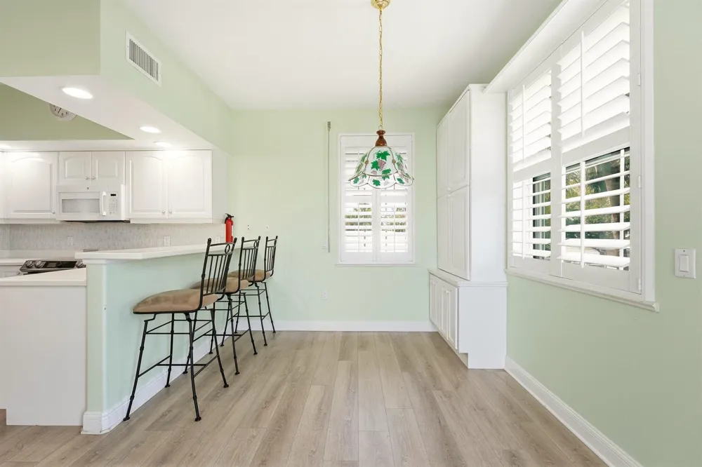 4775 S Harbor Drive #201 Vero Beach, FL 32967