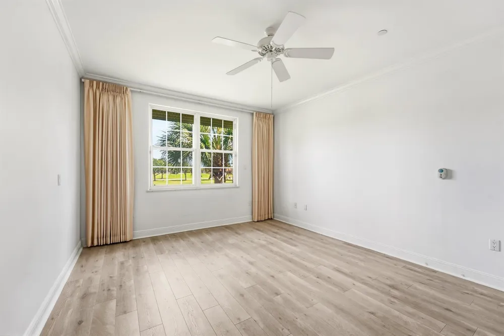 4775 S Harbor Drive #201 Vero Beach, FL 32967
