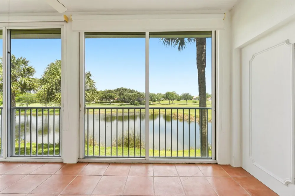 4775 S Harbor Drive #201 Vero Beach, FL 32967