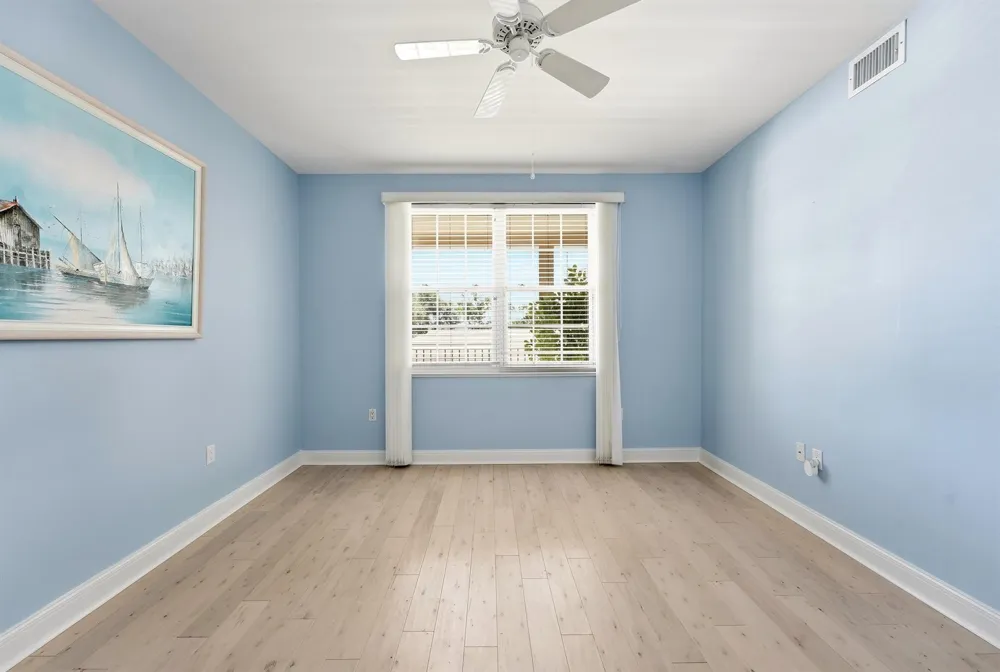 4775 S Harbor Drive #201 Vero Beach, FL 32967