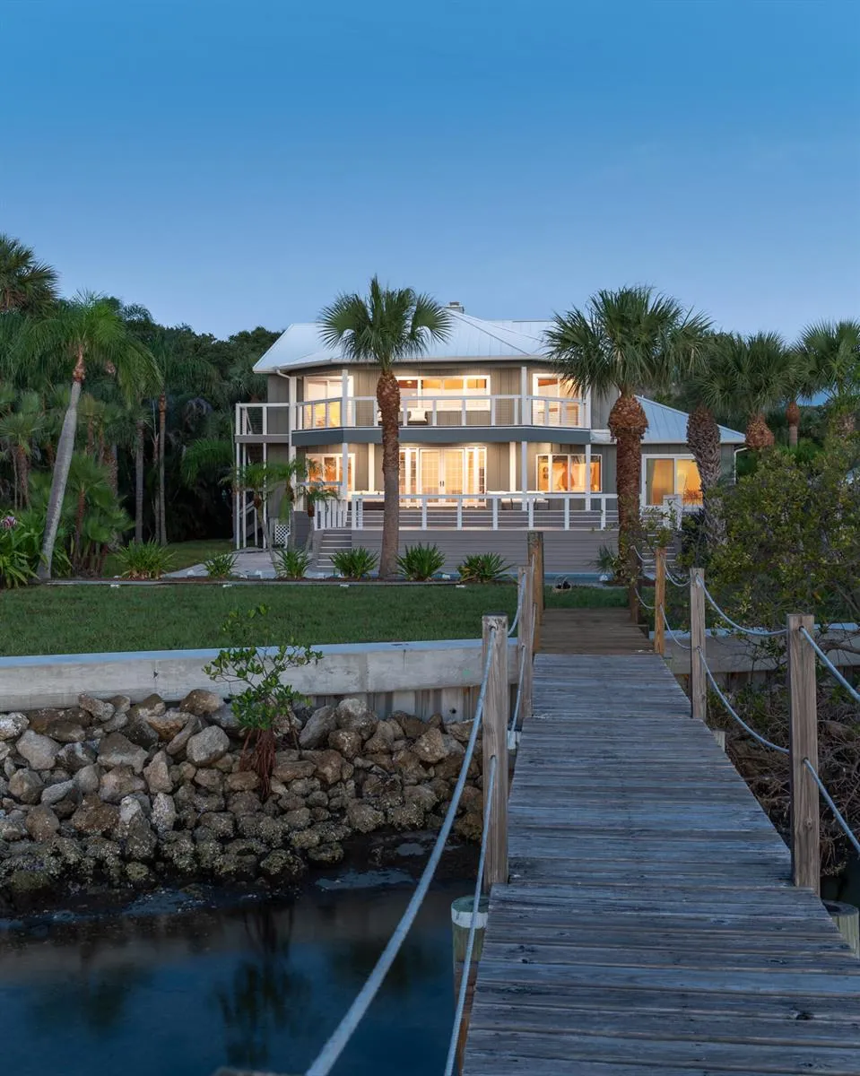 114 SEWALLS POINT ROAD Sewalls Point, FL 34996