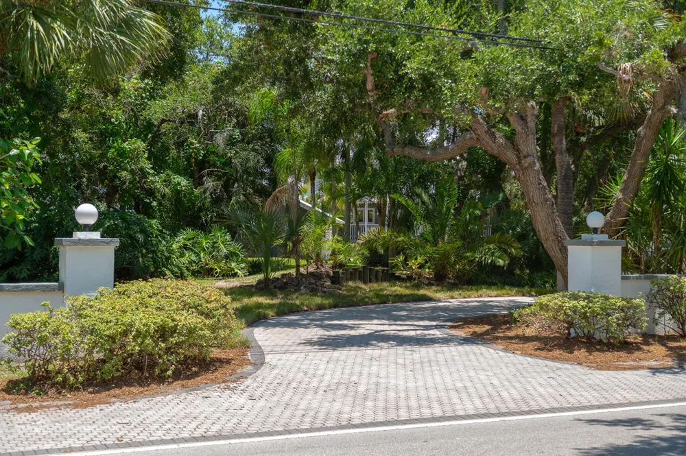 114 SEWALLS POINT ROAD Sewalls Point, FL 34996