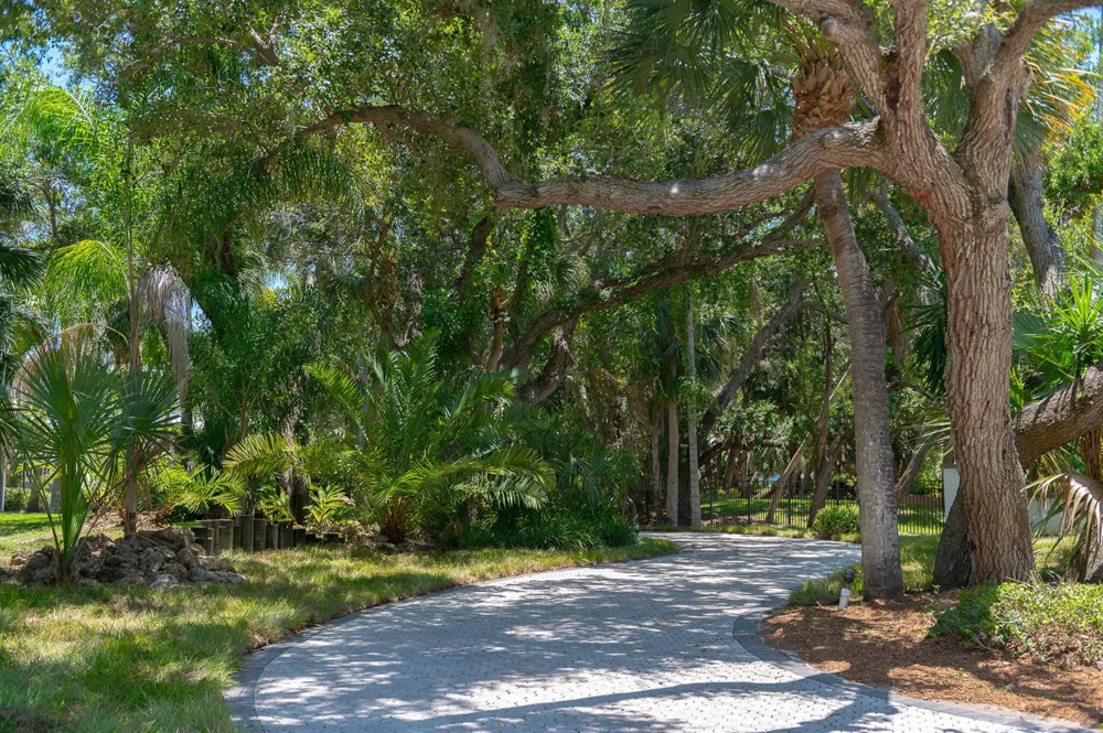 114 SEWALLS POINT ROAD Sewalls Point, FL 34996