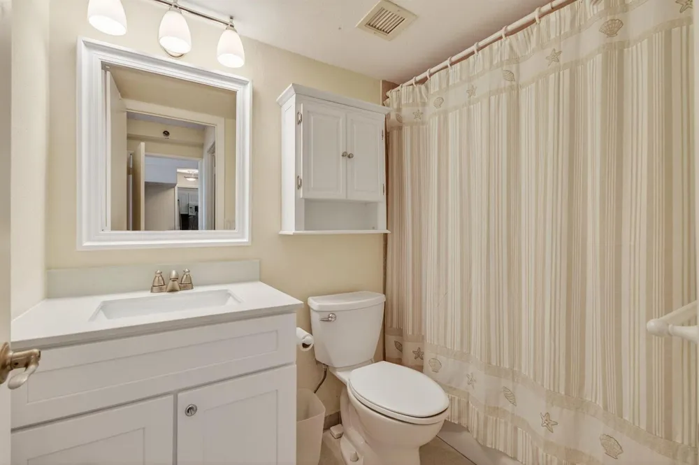 4505 S Ocean Boulevard #905 Highland Beach, FL 33487