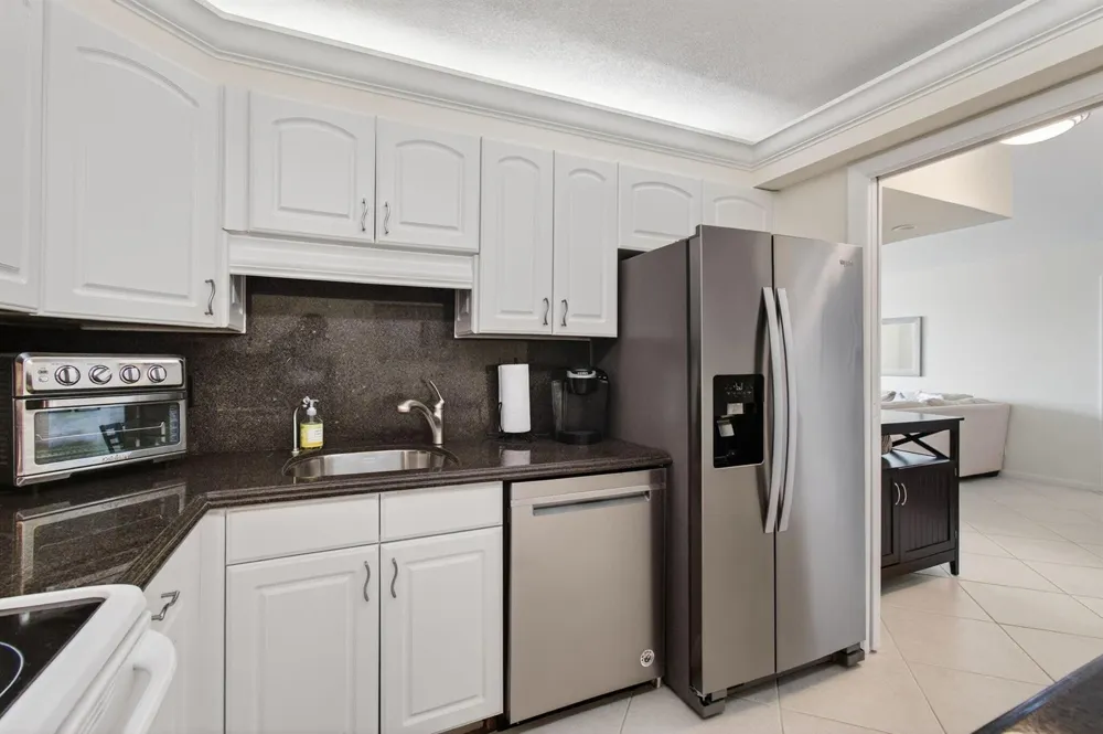 4505 S Ocean Boulevard #905 Highland Beach, FL 33487