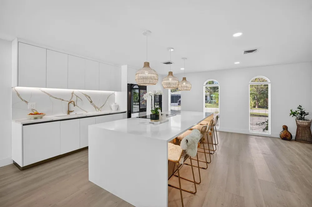 876 NW 6th Avenue Boca Raton, FL 33432