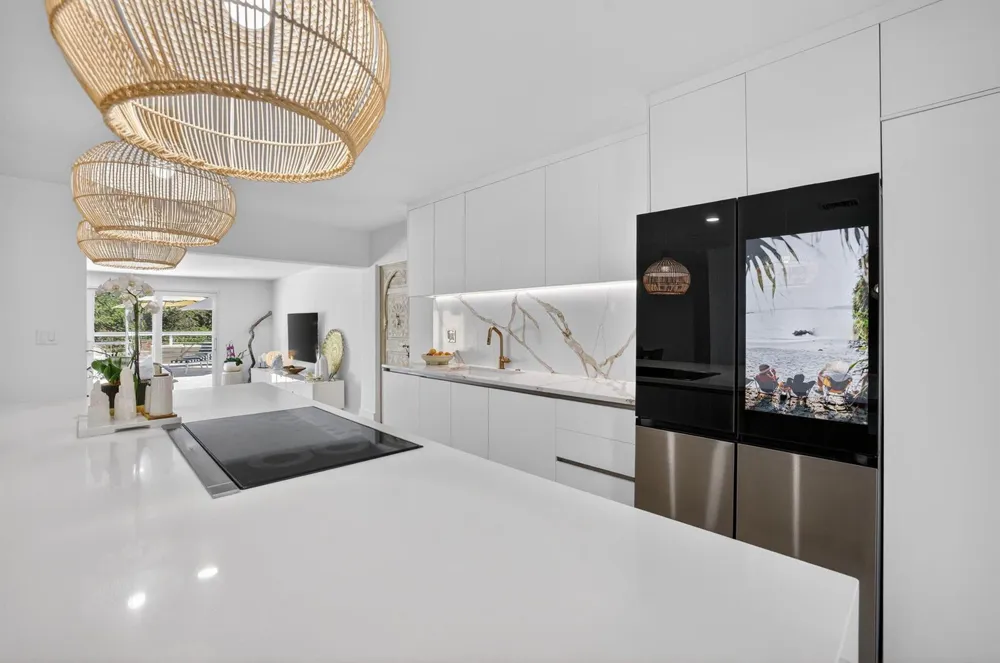 876 NW 6th Avenue Boca Raton, FL 33432