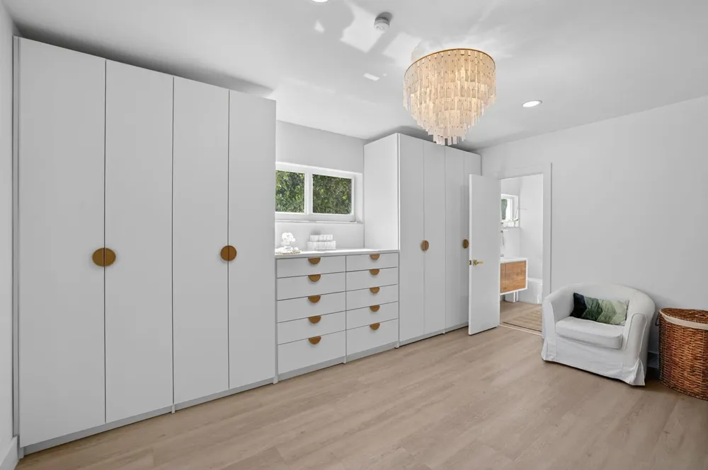 876 NW 6th Avenue Boca Raton, FL 33432