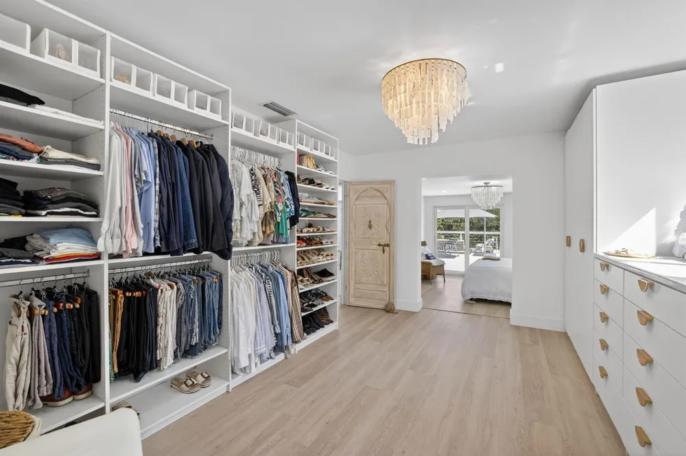 876 NW 6th Avenue Boca Raton, FL 33432