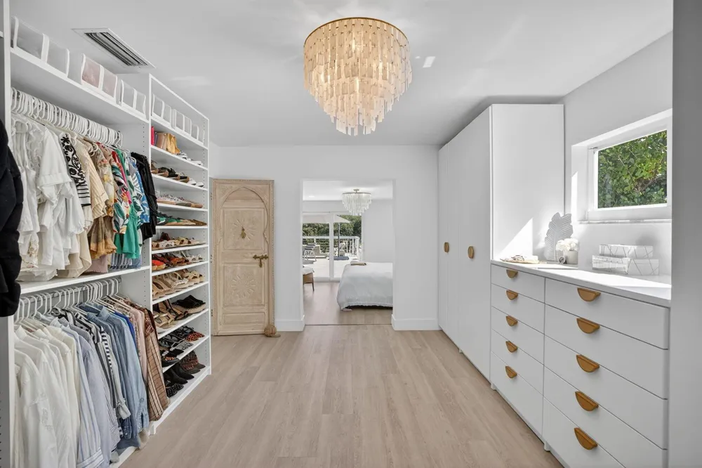 876 NW 6th Avenue Boca Raton, FL 33432