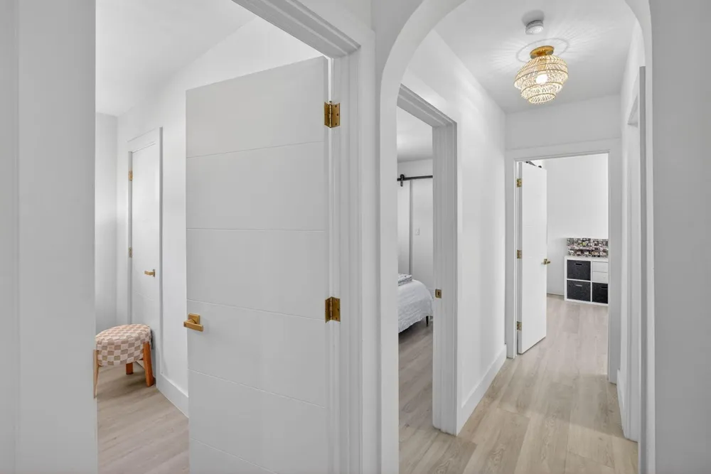 876 NW 6th Avenue Boca Raton, FL 33432