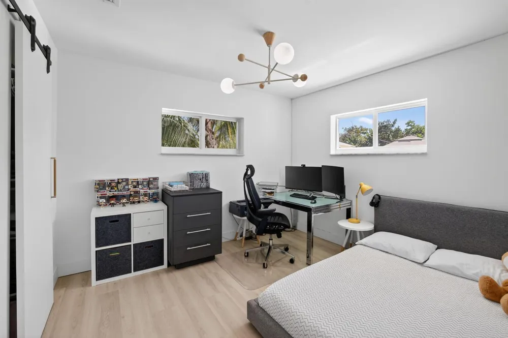 876 NW 6th Avenue Boca Raton, FL 33432