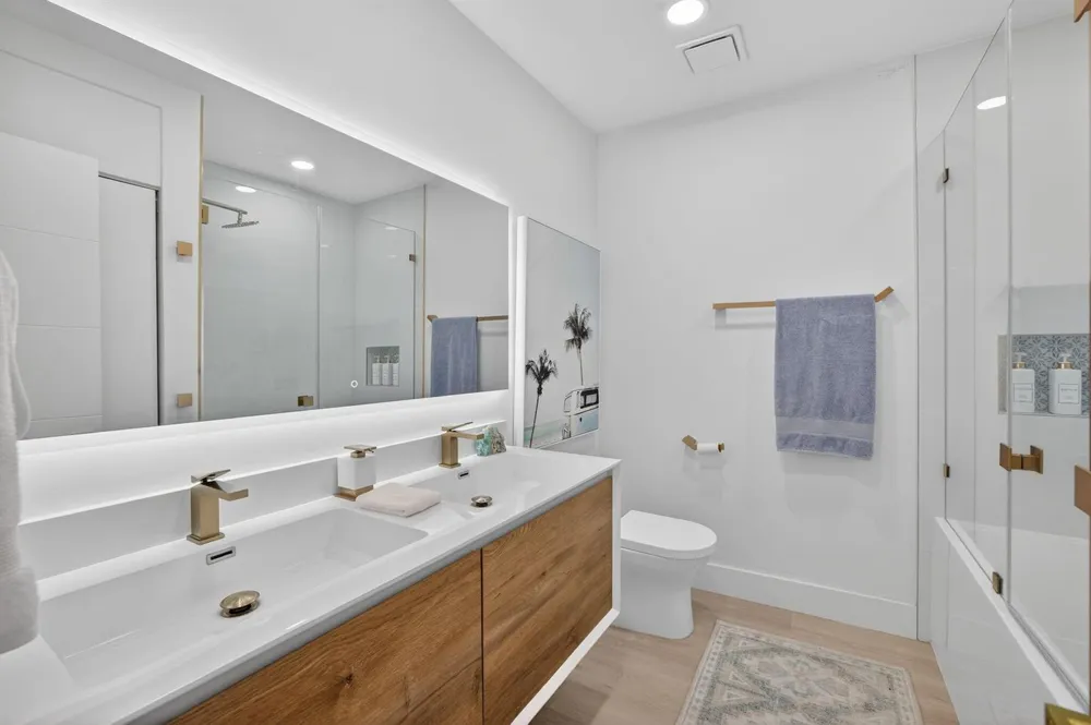 876 NW 6th Avenue Boca Raton, FL 33432