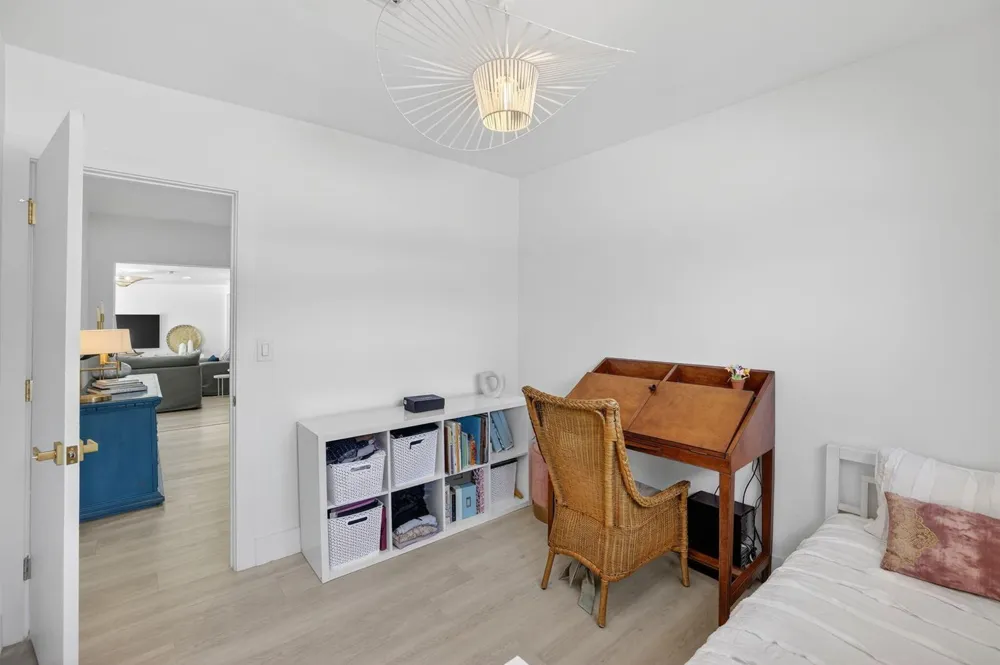 876 NW 6th Avenue Boca Raton, FL 33432