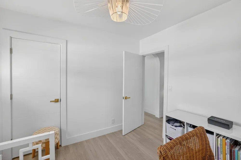 876 NW 6th Avenue Boca Raton, FL 33432