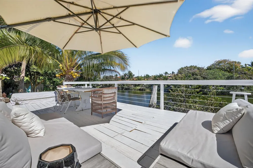 876 NW 6th Avenue Boca Raton, FL 33432