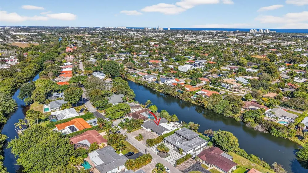 876 NW 6th Avenue Boca Raton, FL 33432