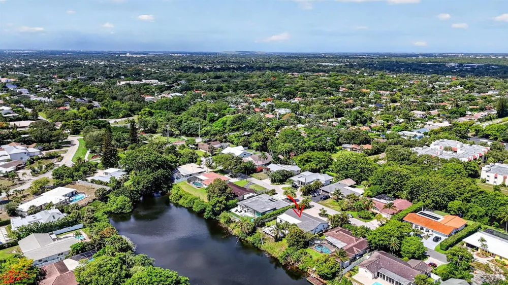 876 NW 6th Avenue Boca Raton, FL 33432