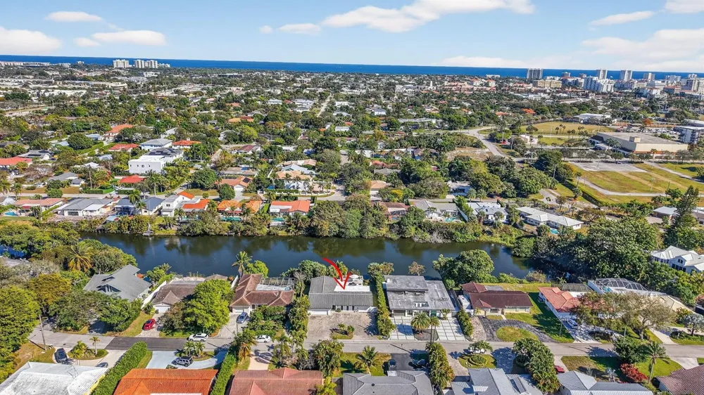 876 NW 6th Avenue Boca Raton, FL 33432