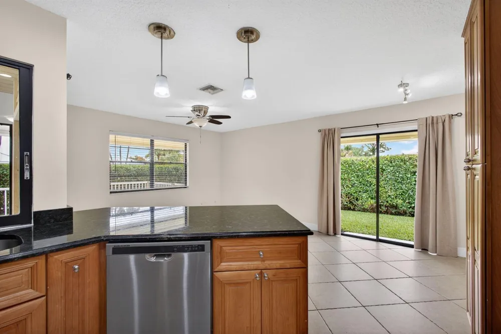10420 SE Jupiter Narrows Drive Hobe Sound, FL 33455