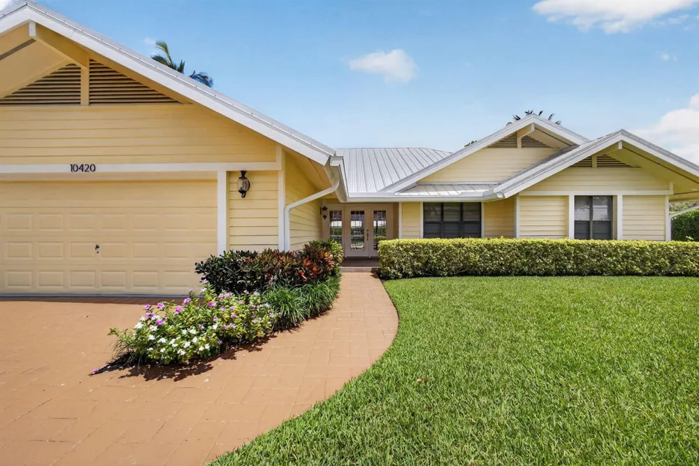 10420 SE Jupiter Narrows Drive Hobe Sound, FL 33455