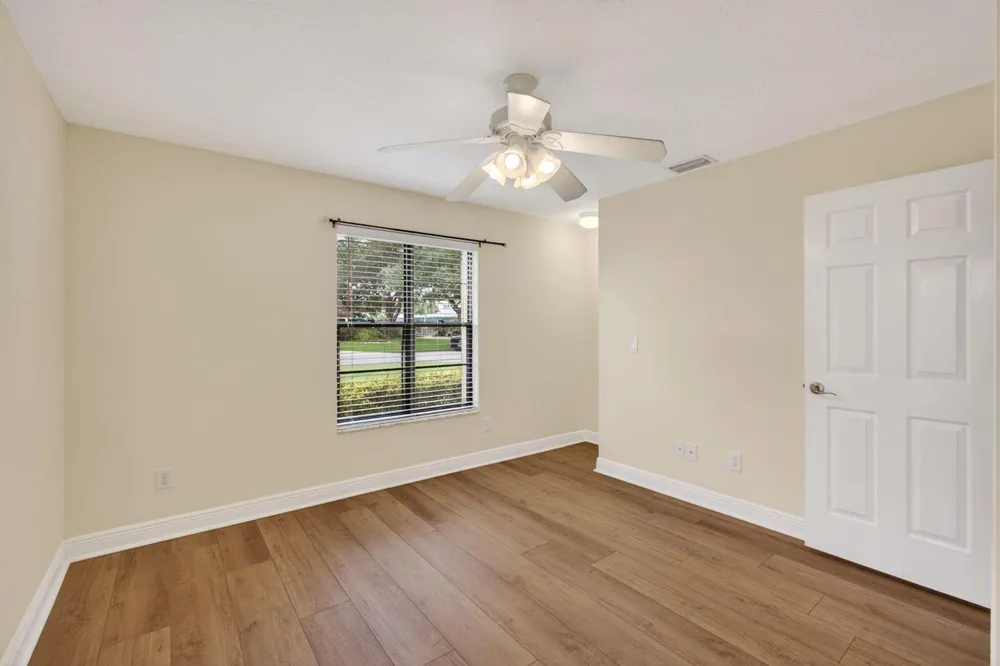 10420 SE Jupiter Narrows Drive Hobe Sound, FL 33455