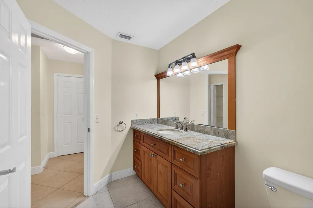 10420 SE Jupiter Narrows Drive Hobe Sound, FL 33455