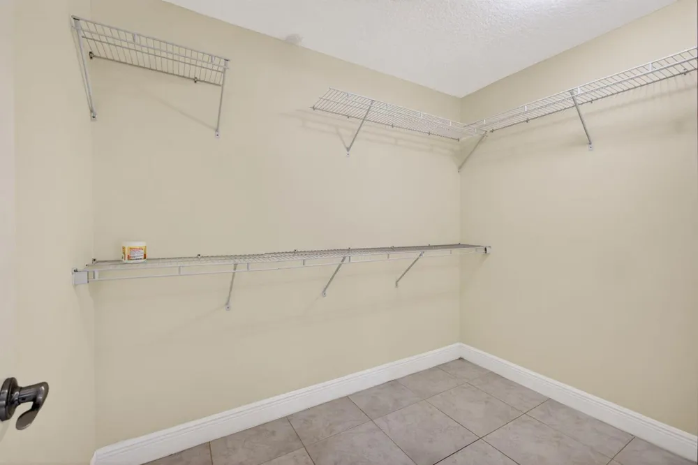 10420 SE Jupiter Narrows Drive Hobe Sound, FL 33455