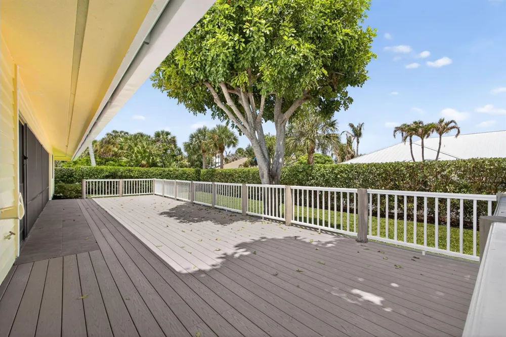 10420 SE Jupiter Narrows Drive Hobe Sound, FL 33455