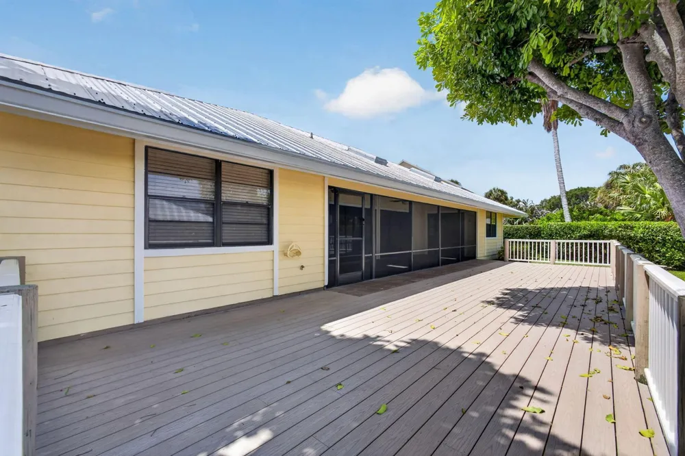 10420 SE Jupiter Narrows Drive Hobe Sound, FL 33455