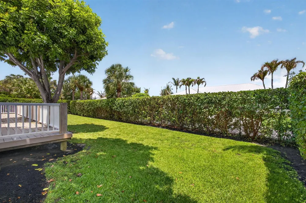 10420 SE Jupiter Narrows Drive Hobe Sound, FL 33455