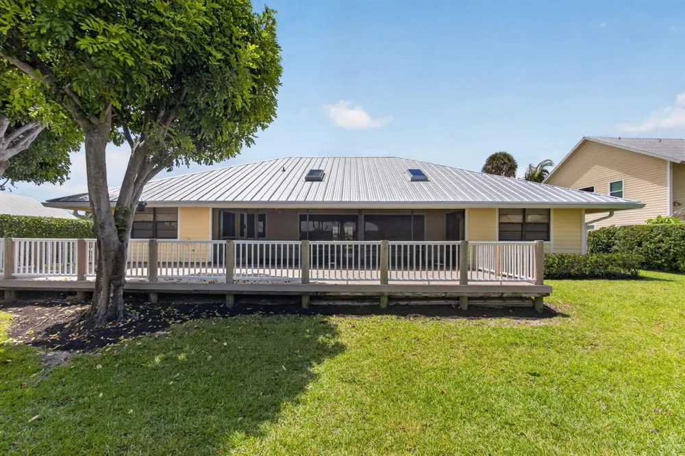 10420 SE Jupiter Narrows Drive Hobe Sound, FL 33455