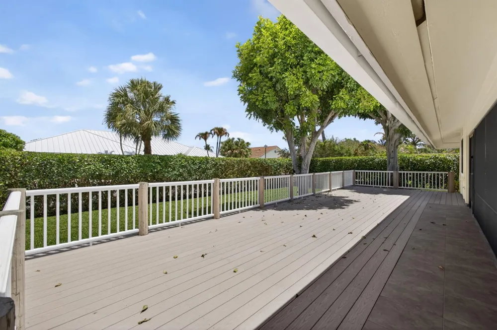 10420 SE Jupiter Narrows Drive Hobe Sound, FL 33455