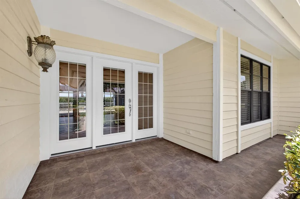 10420 SE Jupiter Narrows Drive Hobe Sound, FL 33455