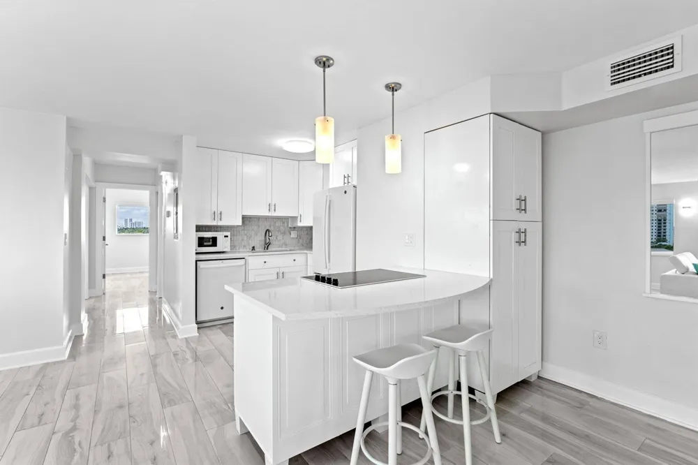 300 Oregon Street #501 Hollywood, FL 33019