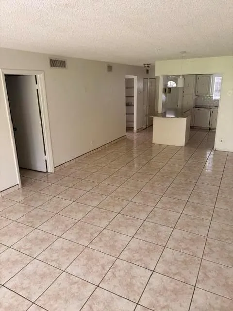 607 S State Rd 7 #1g Margate, FL 33068