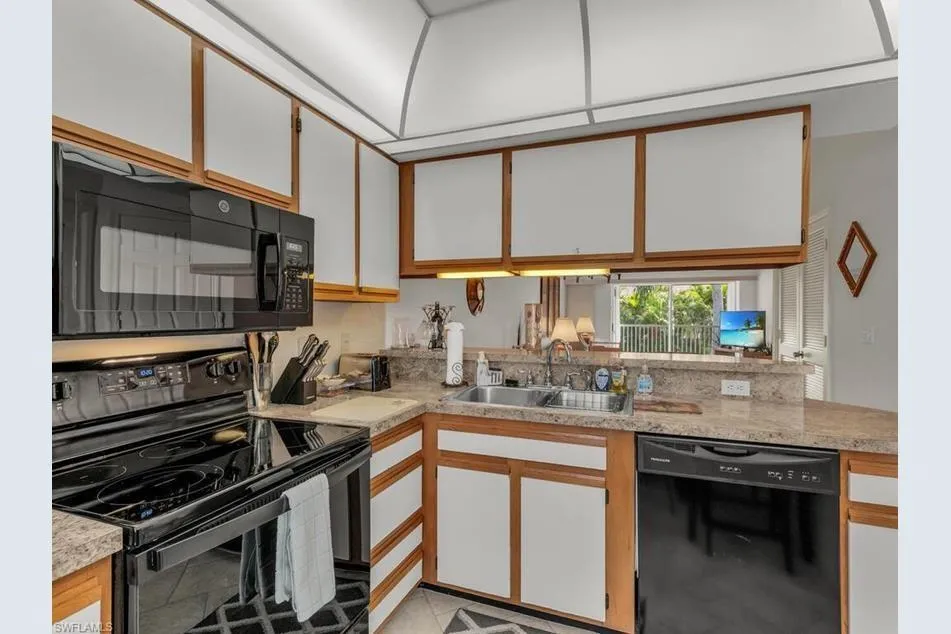 850 Elkhorn Court #224 Marco Island, FL 34145