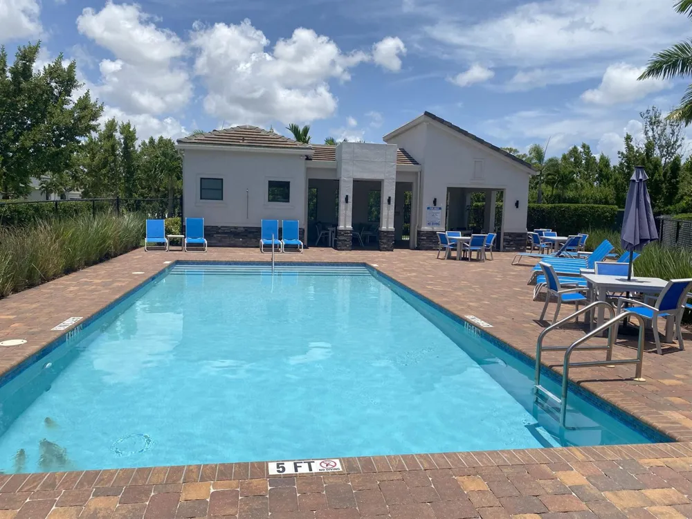 6668 Pointe Of Woods Drive West Palm Beach, FL 33413