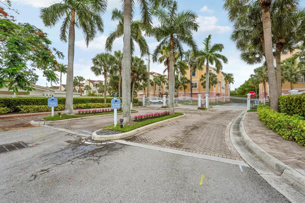115 Harbors Way Boynton Beach, FL 33435