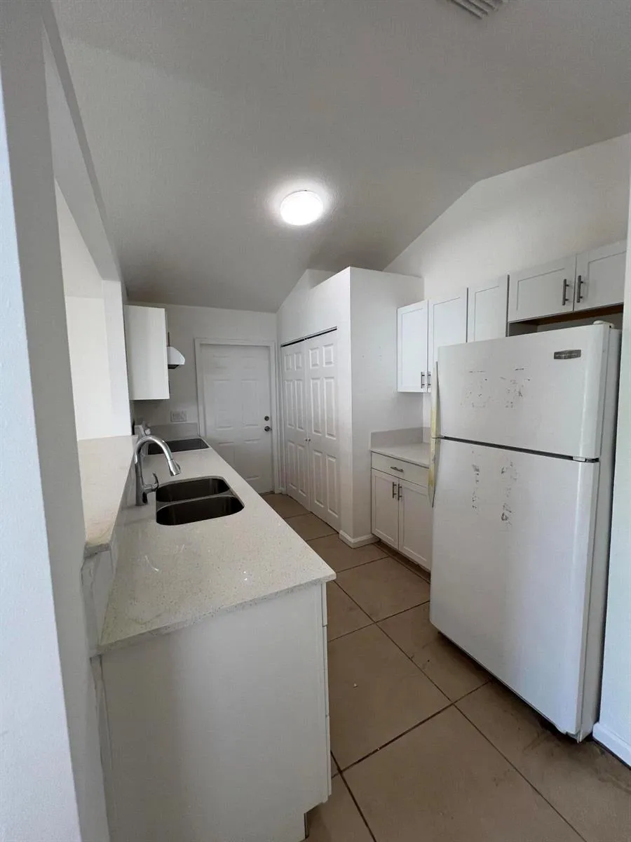 8444 SE Date Street Hobe Sound, FL 33455