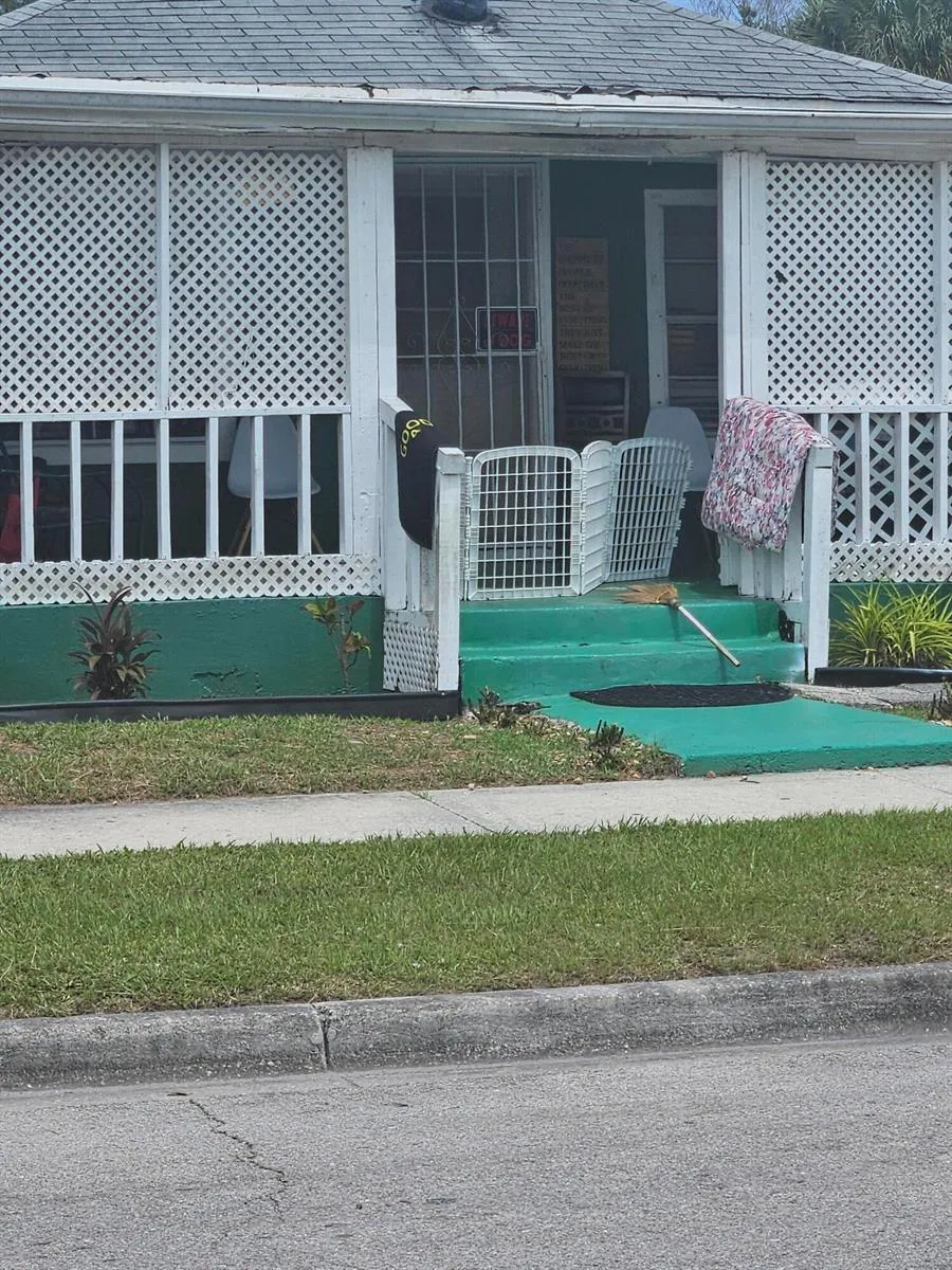 514 21st Street Fort Pierce, FL 34950