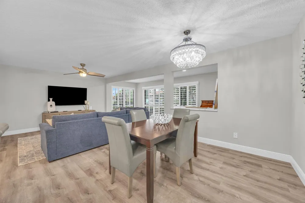 1105 Duncan Circle #104 Palm Beach Gardens, FL 33418