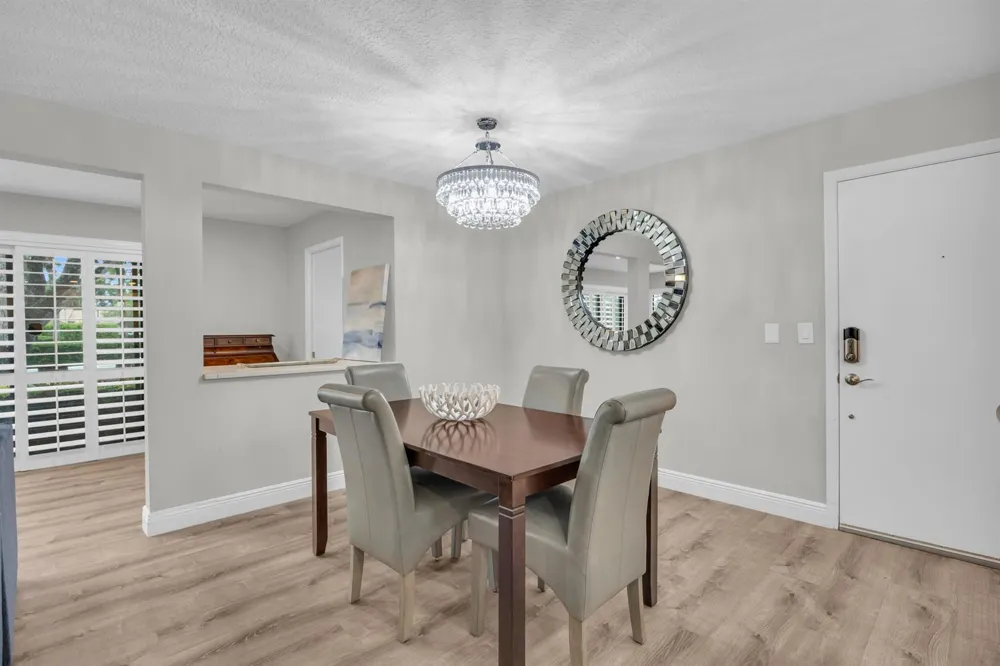 1105 Duncan Circle #104 Palm Beach Gardens, FL 33418