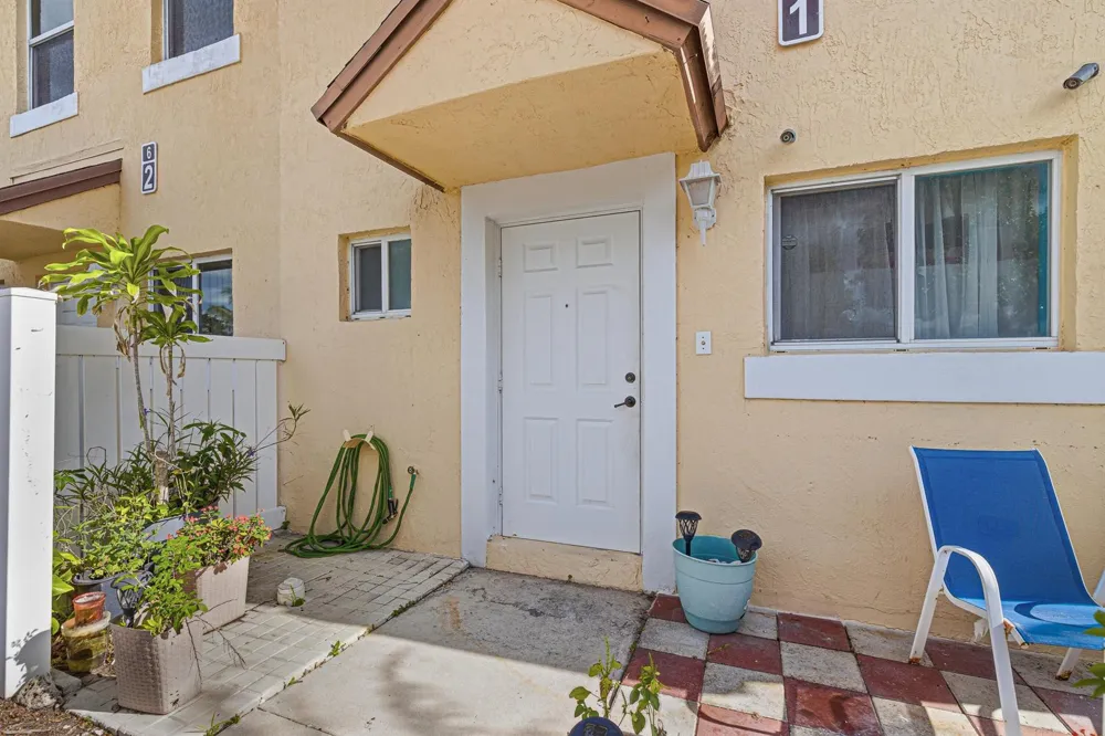 6631 Winfield Boulevard #1-6 Margate, FL 33063