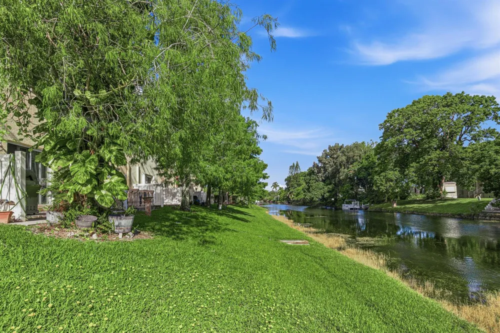 6631 Winfield Boulevard #1-6 Margate, FL 33063